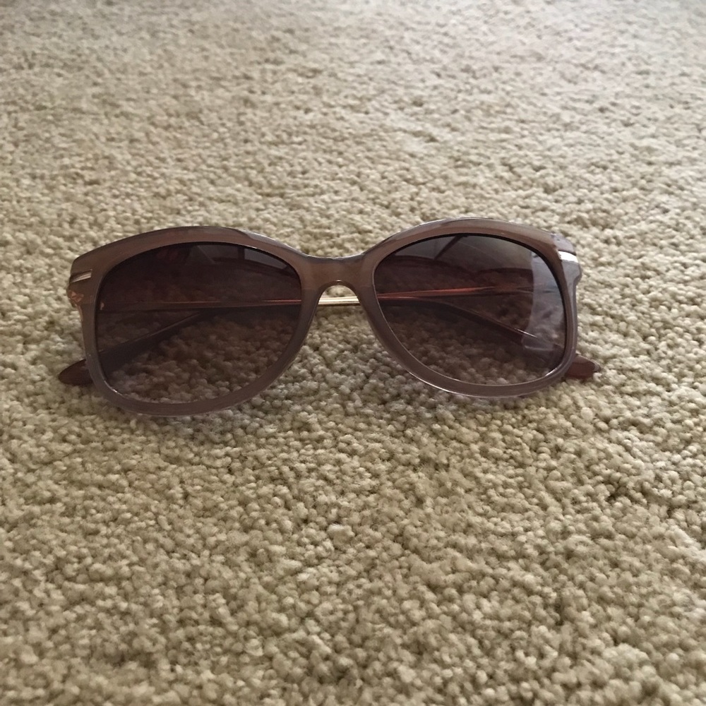 Light purple Sunglasses.